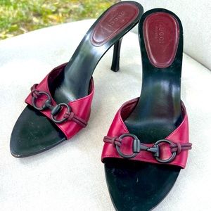 Gucci Black Red Kitten Slide on Toe Slip On Sandals